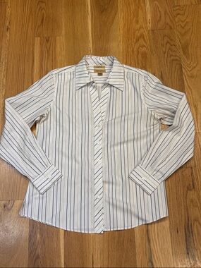 Women’s Gold Label Investments Non-Iron Button Down Top, Size 12